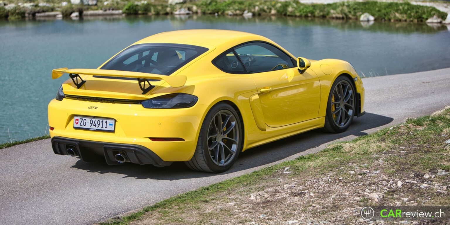 Essai Porsche 718 Cayman GT4