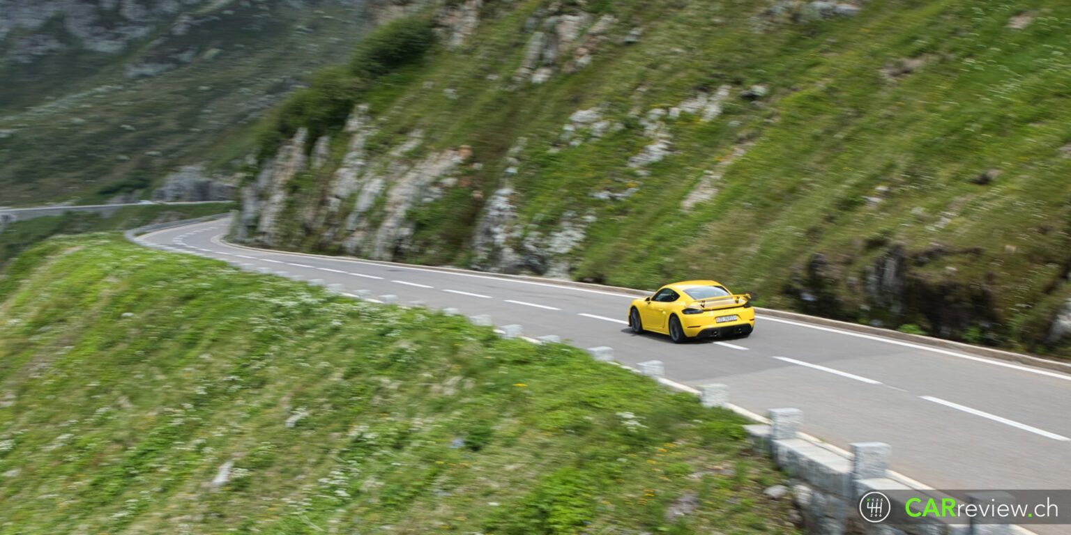 Essai Porsche 718 Cayman GT4