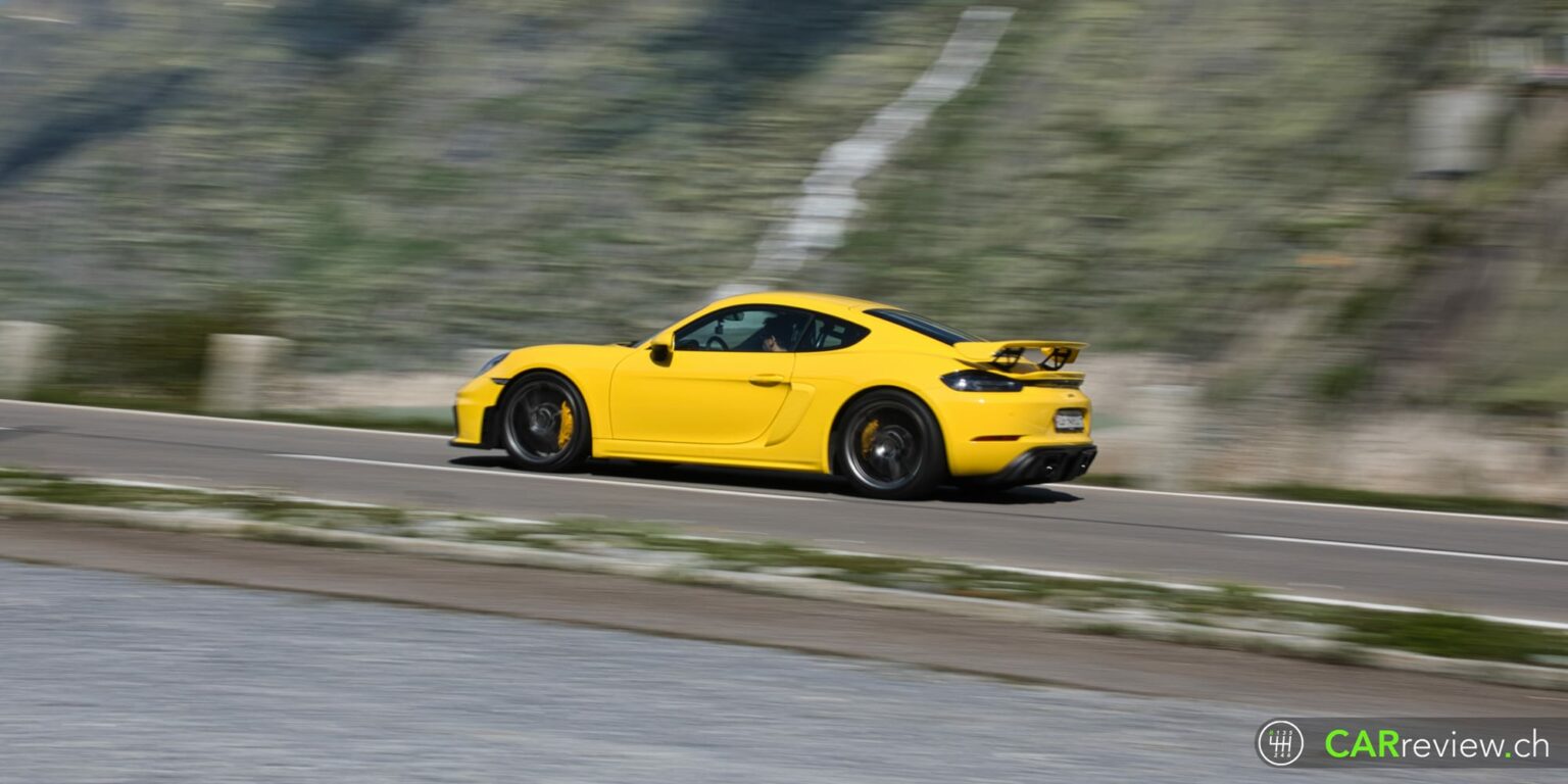 Essai Porsche 718 Cayman GT4