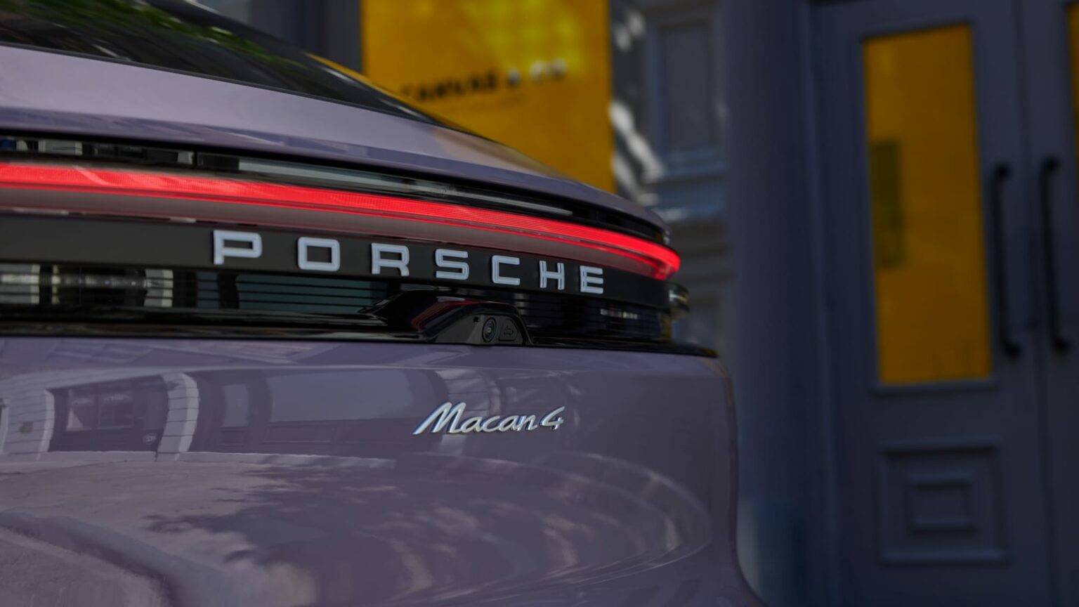 Porsche Macan 4 Electric