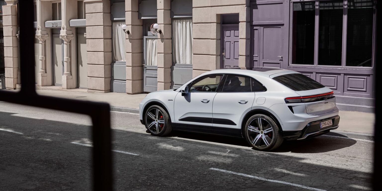 Porsche Macan Turbo Electric