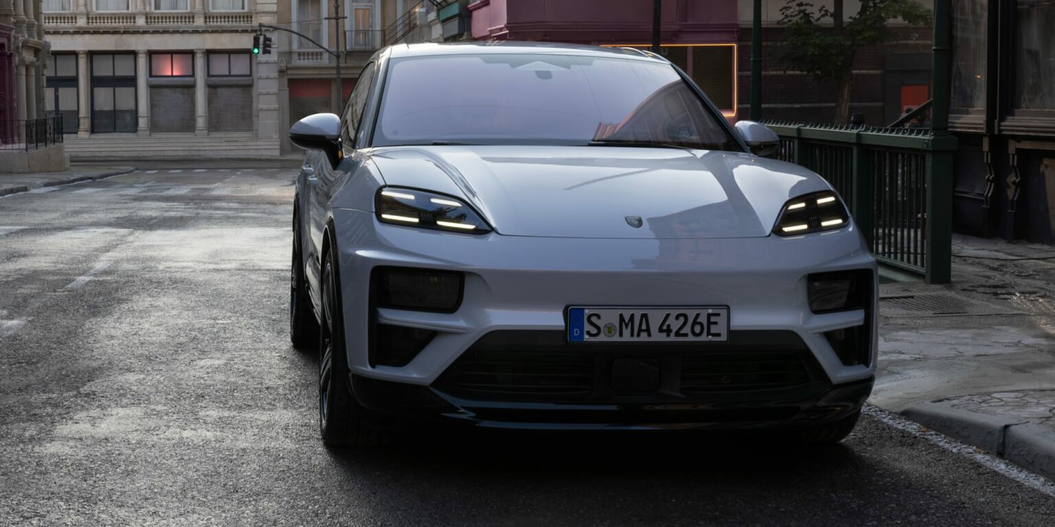 Porsche Macan Turbo Electric