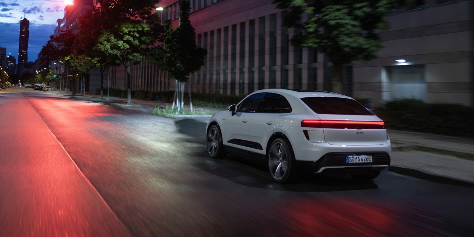 Porsche Macan Turbo Electric