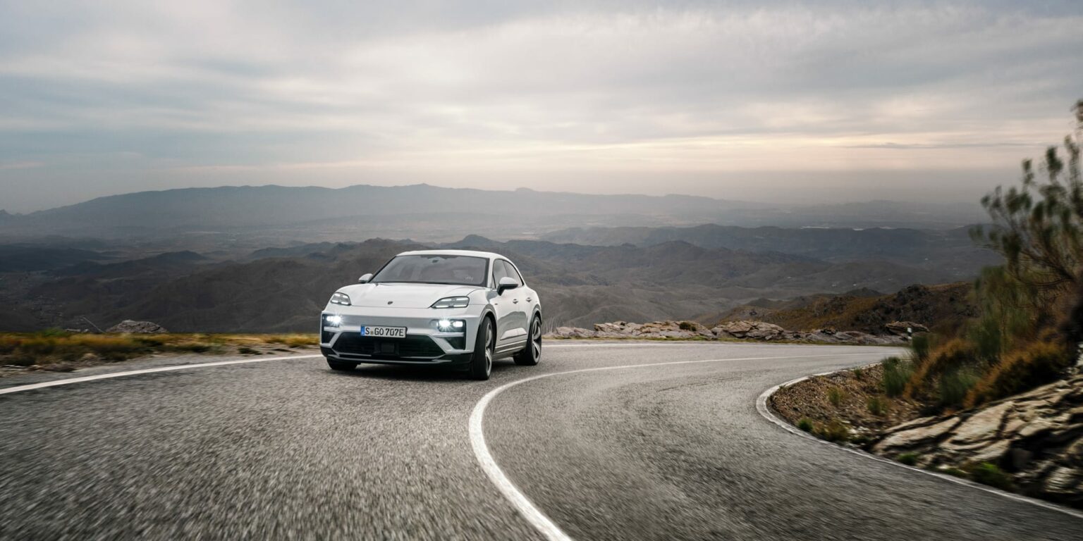 Porsche Macan Turbo Electric