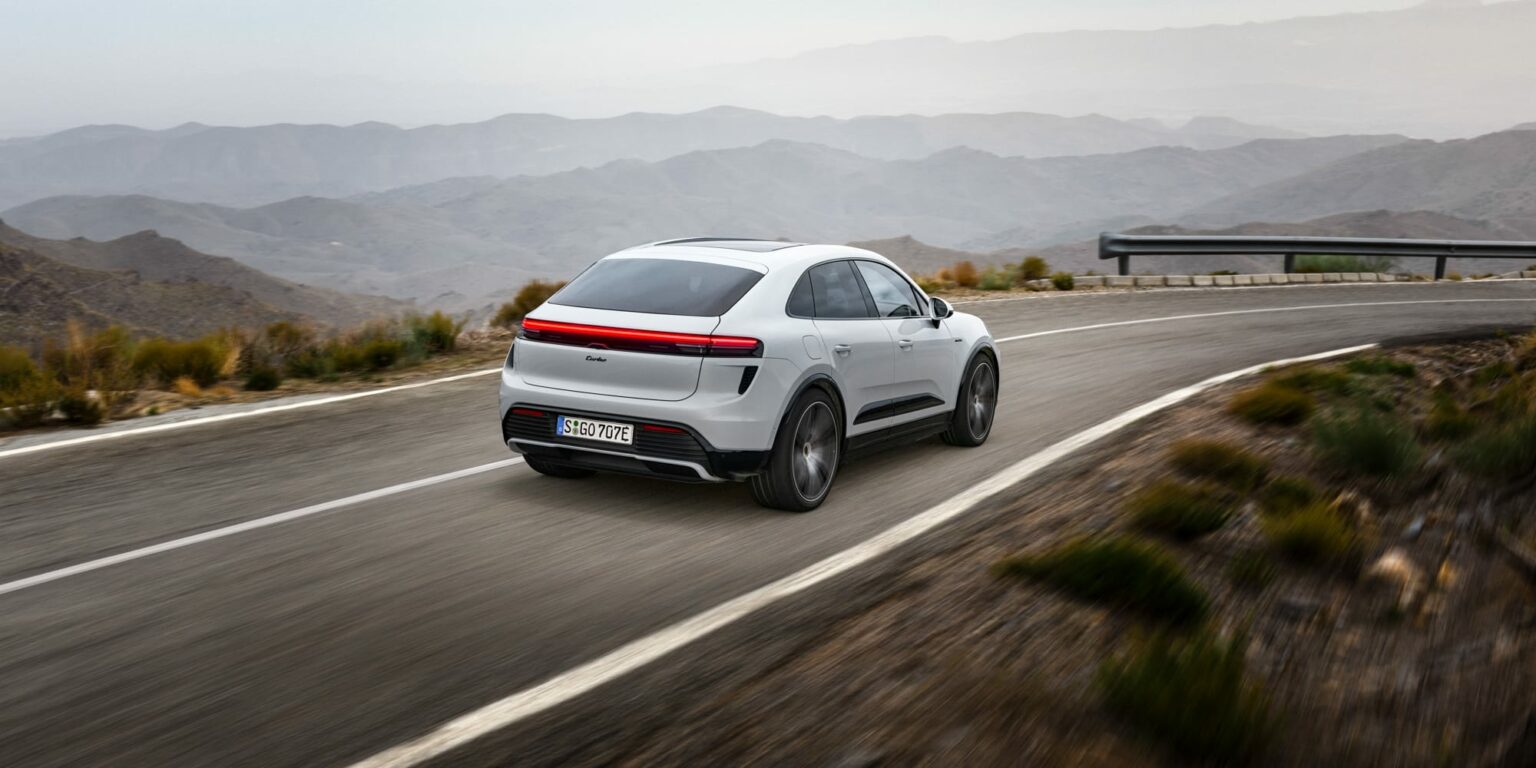 Porsche Macan Turbo Electric